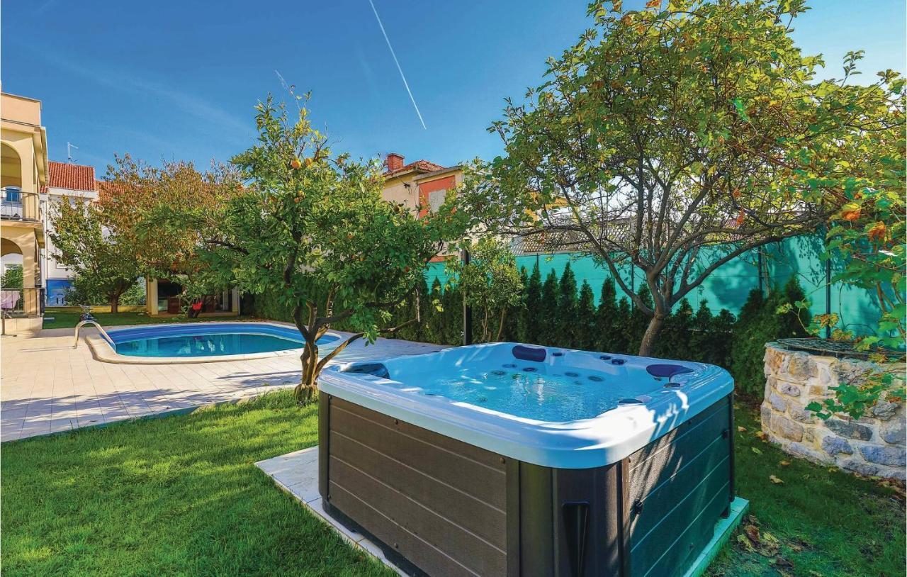 Lovely Apartment In Kastel Stafilic With Jacuzzi Kaštela エクステリア 写真