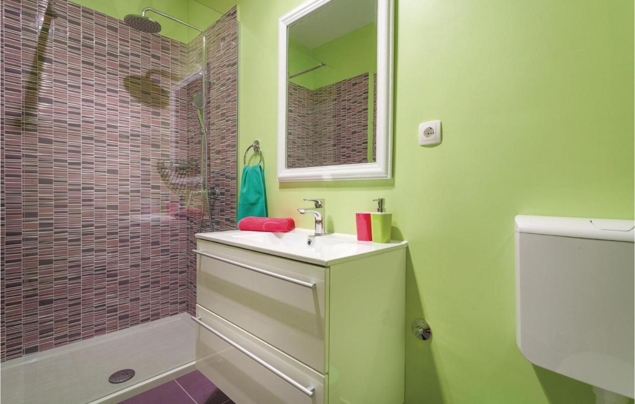 Lovely Apartment In Kastel Stafilic With Jacuzzi Kaštela エクステリア 写真